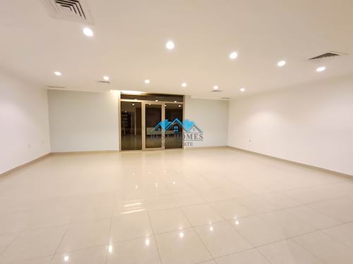 Nice and Spacious Four Bedrooms Floor in Bayan