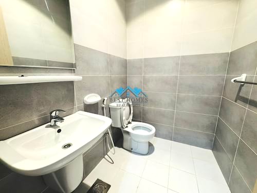 Four-Bedrooms Floor Apartment with Balcony in Mishref