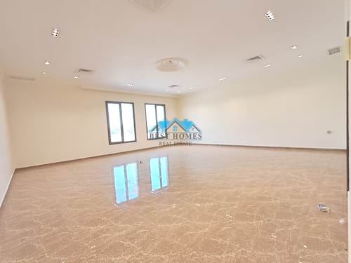 Modern 4 Master Bedrooms Floor in Hateen
