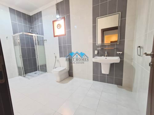 Spacious 3 Bedrooms Apartment With Maid's Room In Mishref