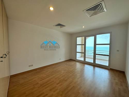 03 Bedroom Spacious Apartment in Shaab Al Bahari