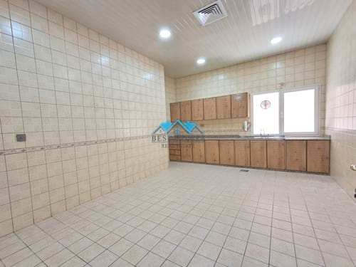 3 Bedrooms Apartment in Surra