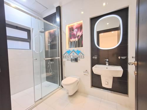 Luxury 4 Bedroom Apartment with Two Entrance in Jabriya