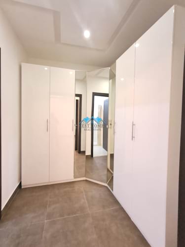 Luxury 4 Bedroom Apartment with Two Entrance in Jabriya