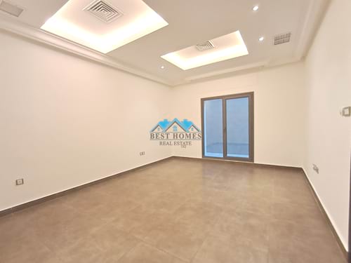 Luxury 4 Bedroom Apartment with Two Entrance in Jabriya