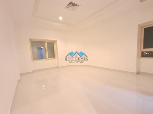 Spacious 6 Bedrooms Floor in Kaifan