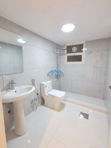 Spacious 6 Bedrooms Floor in Kaifan