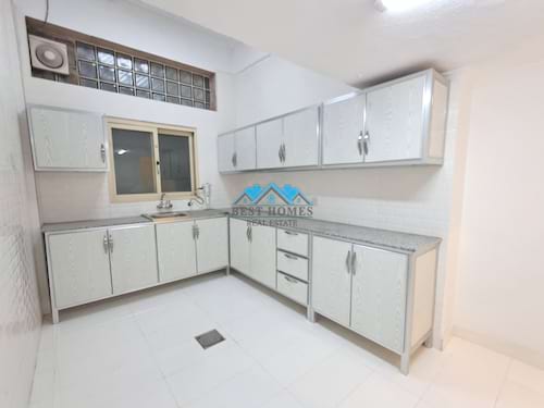Spacious 6 Bedrooms Floor in Kaifan