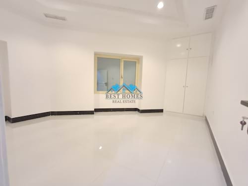 Spacious 6 Bedrooms Floor in Kaifan