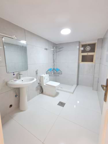 Spacious 6 Bedrooms Floor in Kaifan