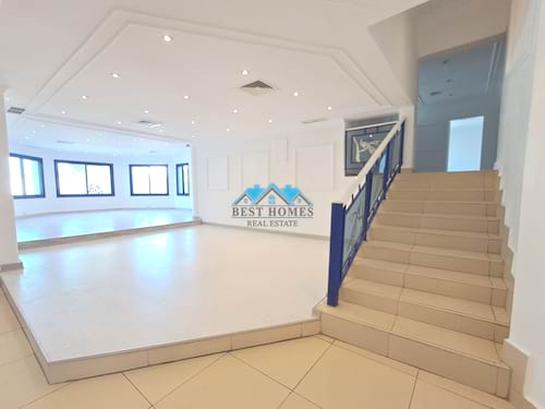 Spacious 4-Bedroom Duplex Apartment with Pool & Garden in Salwa