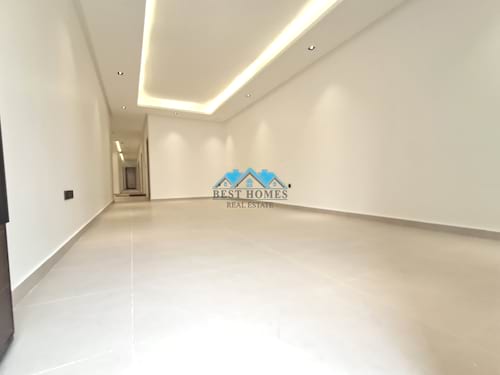 5 Bedrooms Brand New Floor in Bayan