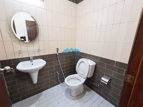 2 Bedrooms Apartment in Shaab al Bahri