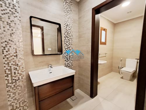 Nice and Spacious 5 Bedrooms Ground Floor in Abu Fatira