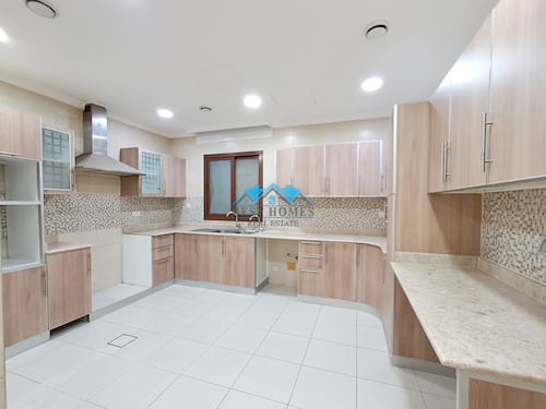 Nice and Spacious 5 Bedrooms Ground Floor in Abu Fatira