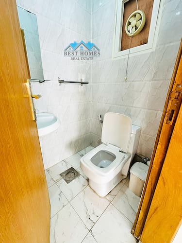 Nice and Spacious 3 Bedrooms Apartment in Salwa