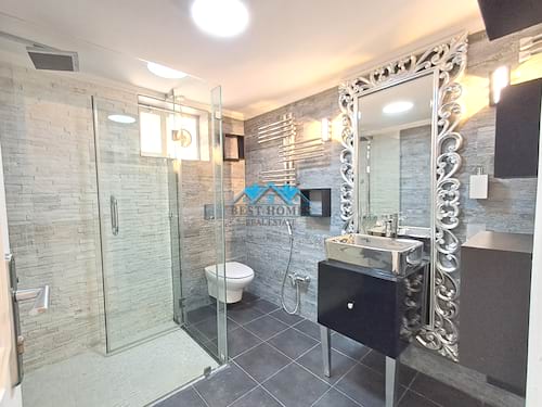 Spacious 3 Bedrooms Floor in Mishref