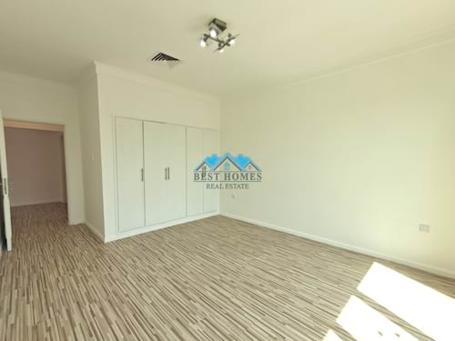 Spacious 3 Bedrooms Floor in Mishref