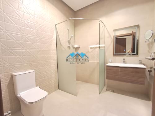 Modern 4 Bedrooms Duplex Apartment with 3 Balconies in Abu Fatira