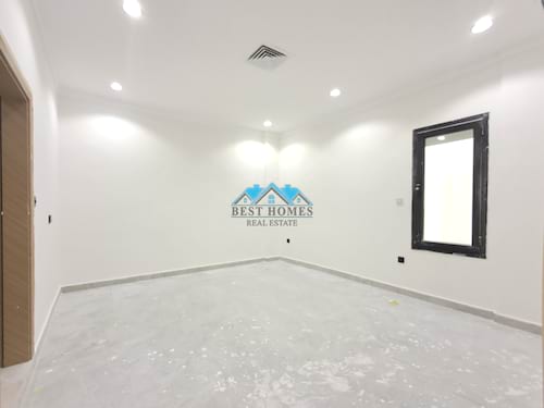 4 Bedroom Ground Floor in Surra