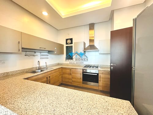Modern 2 Bedrooms Apartment in Salmiya