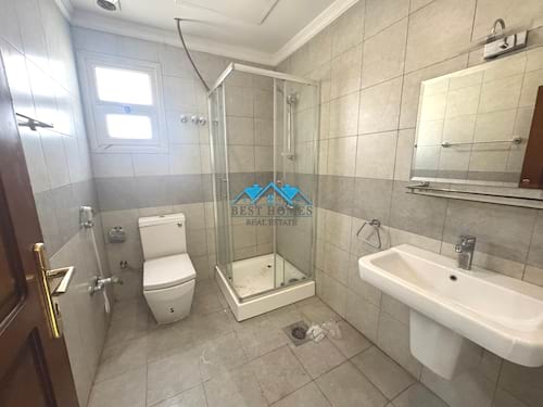 Modern Four Bedrooms Floor Apartment in Mesilla