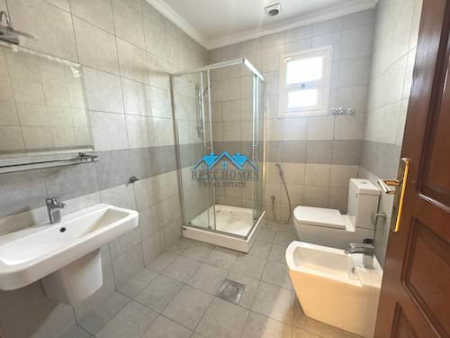 Modern Four Bedrooms Floor Apartment in Mesilla