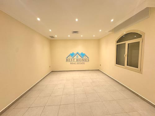 Modern Four Bedrooms Floor Apartment in Mesilla