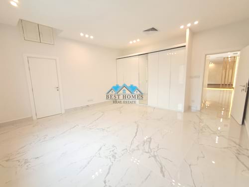 Nice and Modern Style Three Bedrooms Floor in Funaitees Area
