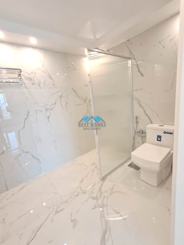 Nice and Modern Style Three Bedrooms Floor in Funaitees Area
