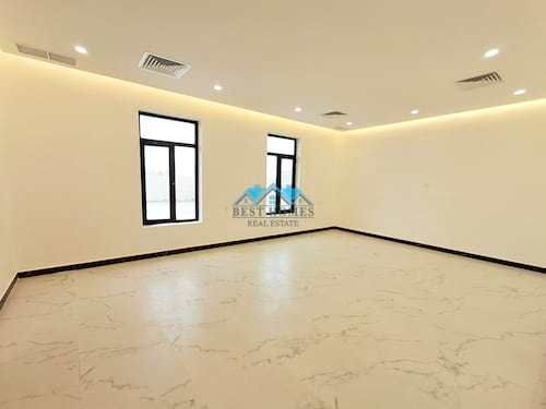 4 Bedrooms Floor in Rumaithiya