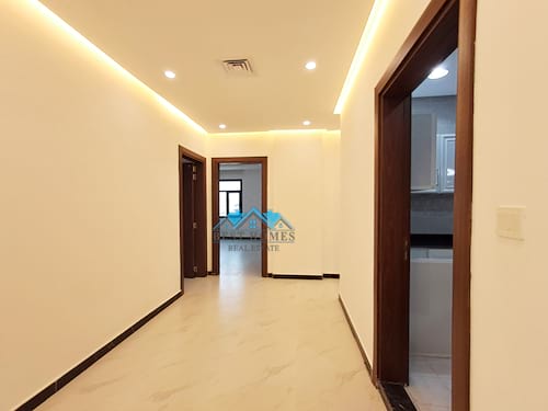 4 Bedrooms Floor in Rumaithiya