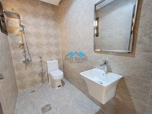 4 Bedrooms Floor in Rumaithiya