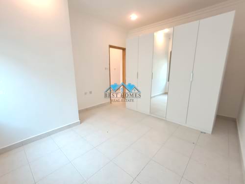 4 Bedrooms Floor in Salam Area