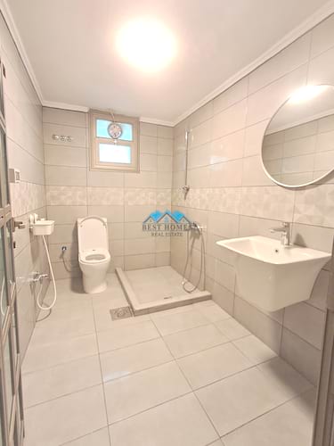 4 Bedrooms Floor in Salam Area