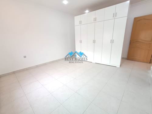 4 Bedrooms Floor in Salam Area