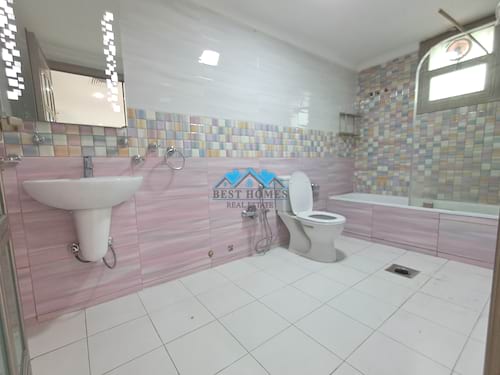 4 Bedrooms Floor in Salam Area