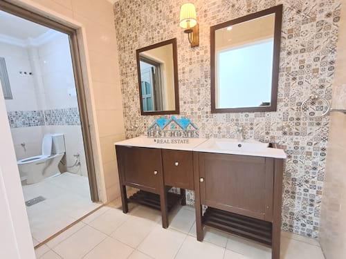 4 Bedrooms Floor in Salam Area