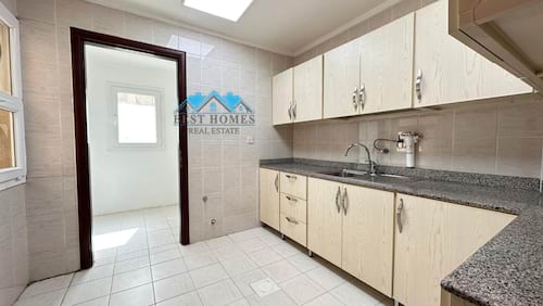 2 Bedrooms Apartment for Rent in Salmiya