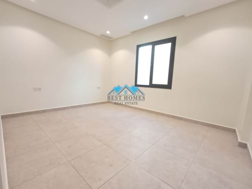 Spacious 3 Master Bedrooms Floor With Balcony In Jabriya