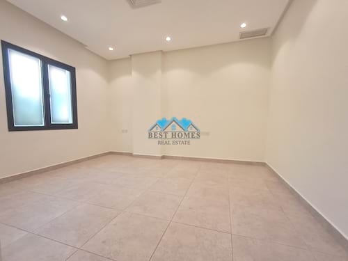 Spacious 3 Master Bedrooms Floor With Balcony In Jabriya