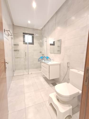 Modern 3 Bedrooms Apartment in Jabriya