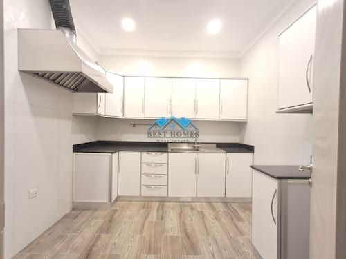 Spacious 4 Bedrooms Duplex Apartment with Private Entrance in Massayal