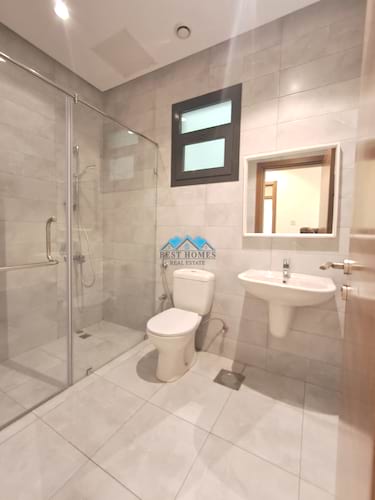 Spacious 3 Master Bedrooms Floor With Balcony In Jabriya