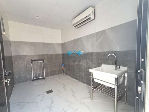 5 Bedrooms Floor Duplex in Abul Hasaniya