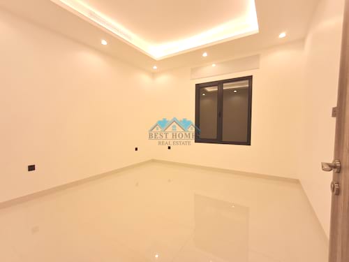 5 Bedrooms Floor Duplex in Abul Hasaniya