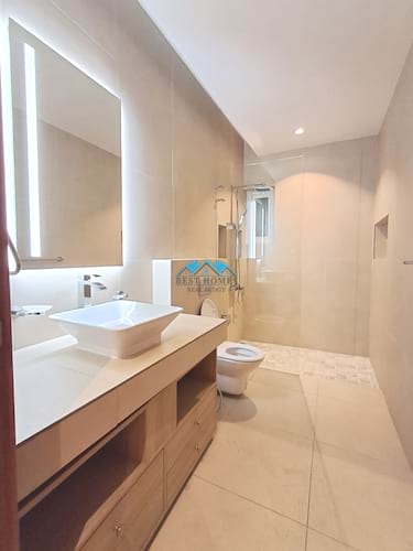 Luxury 4 Master Bedrooms Villa with Swimming Pool in Hateen
