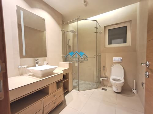 Luxury 4 Master Bedrooms Villa with Swimming Pool in Hateen
