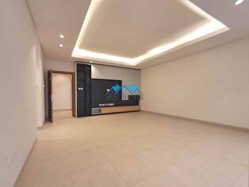 Luxury 4 Master Bedrooms Villa with Swimming Pool in Hateen