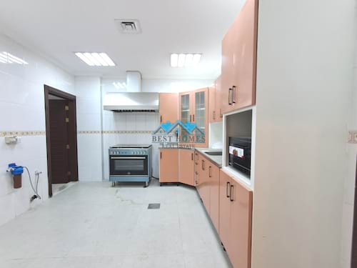 Modern 3 Bedrooms Apartment with Pool & Gym in West Mishref